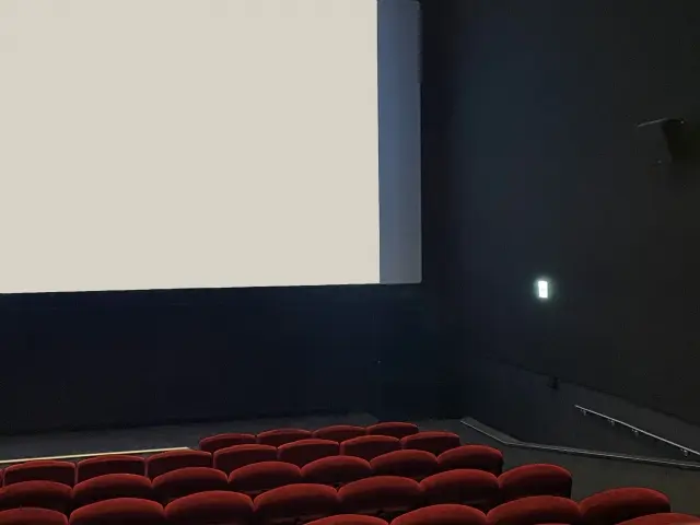 映画館の中